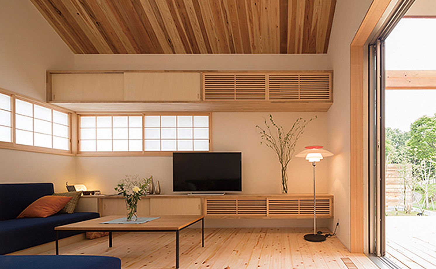 エーセンス建築設計 【2000万円台/36坪/間取り図有】千葉の木をつかった和モダンデザインが美しい中庭を楽しむ家の建築実例画像5