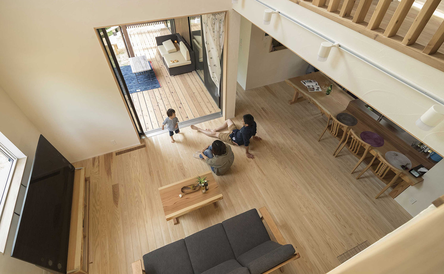 エーセンス建築設計 【2000万円台/37坪/間取り図有】段差のある敷地を活かした、光と風と緑の家の建築実例画像10