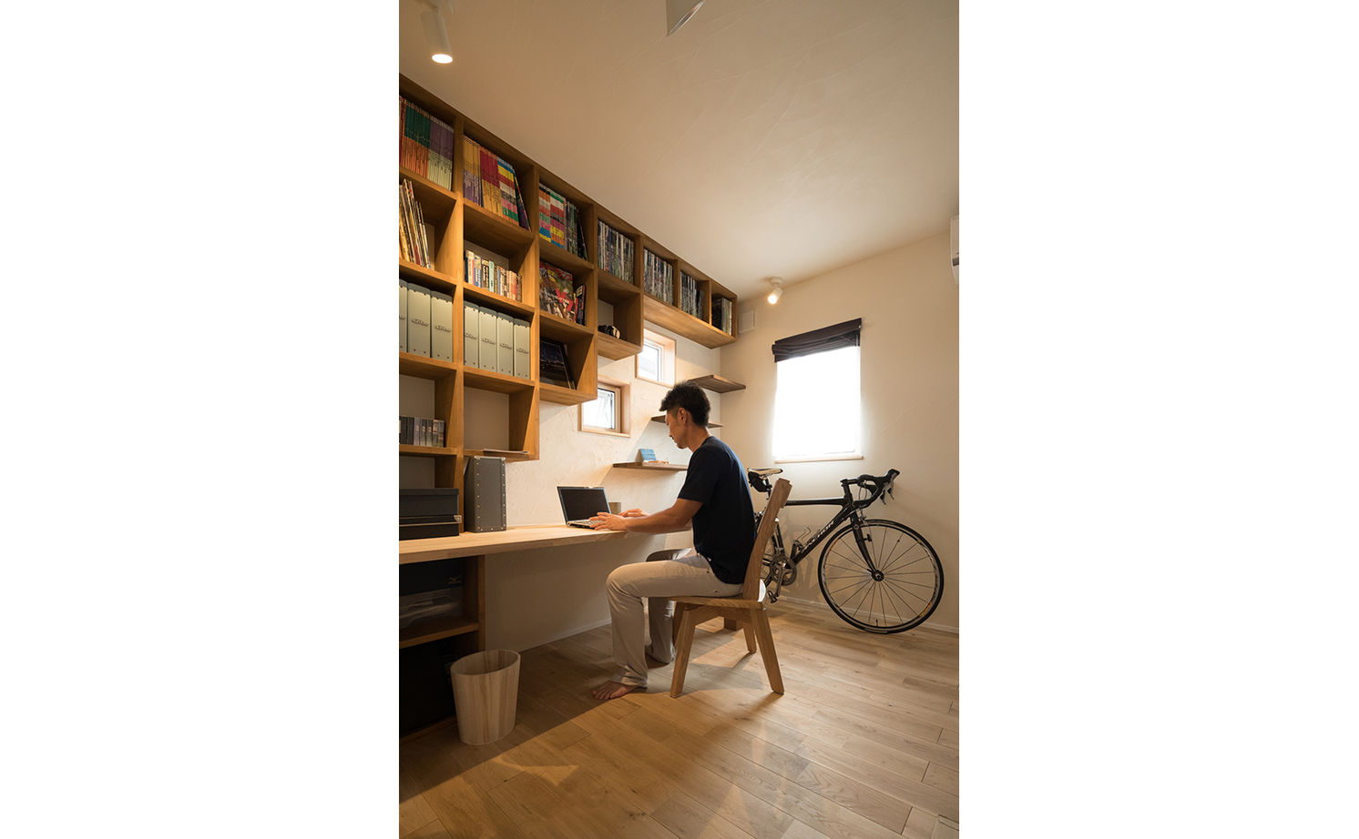 エーセンス建築設計 【2000万円台/32坪】コの字型の中心は、深い軒のあるウッドデッキ。家族の時間を大切にする平屋の建築実例画像5