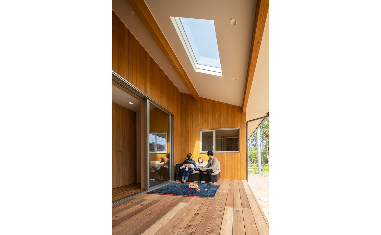 エーセンス建築設計 【2000万円台/30坪/間取り図有】天窓から光が注ぐテラス。動線と収納にこだわった快適な平屋　の建築実例画像7