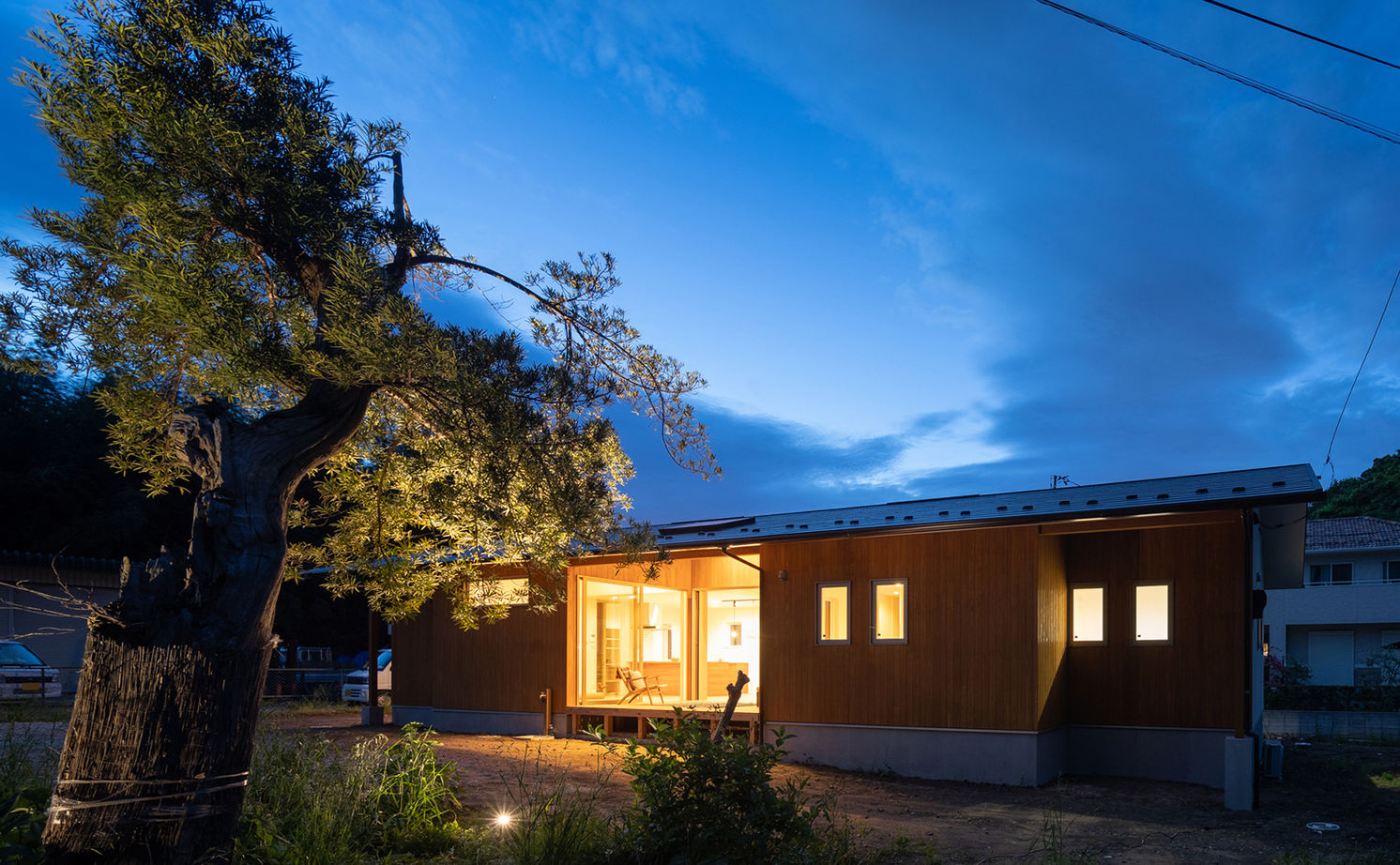 エーセンス建築設計 【2000万円台/30坪/間取り図有】天窓から光が注ぐテラス。動線と収納にこだわった快適な平屋　の建築実例画像10