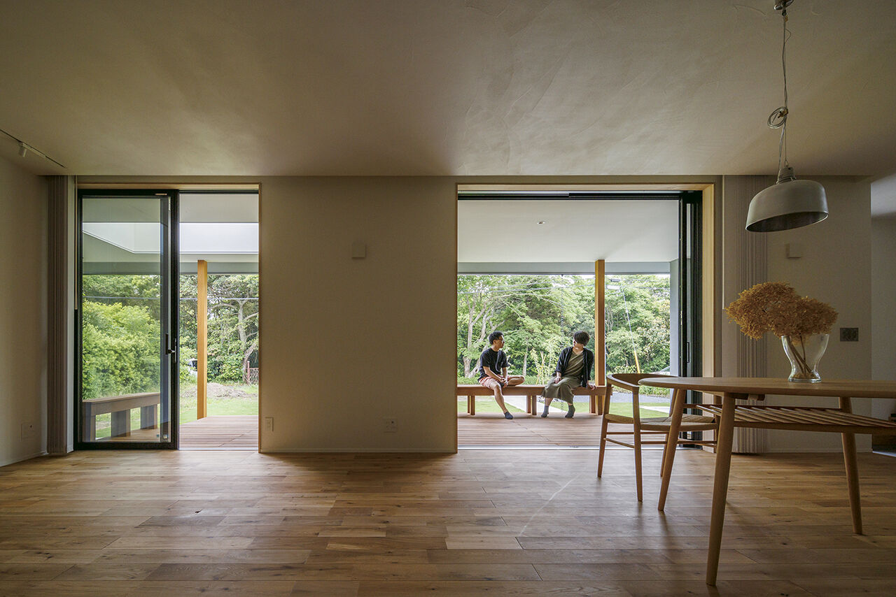 エーセンス建築設計 【デッキ／平屋／約24坪】夫婦暮らしに必要な要素をギュッと詰めて。ミニマムでおおらかな海の近くの平屋の建築実例画像1