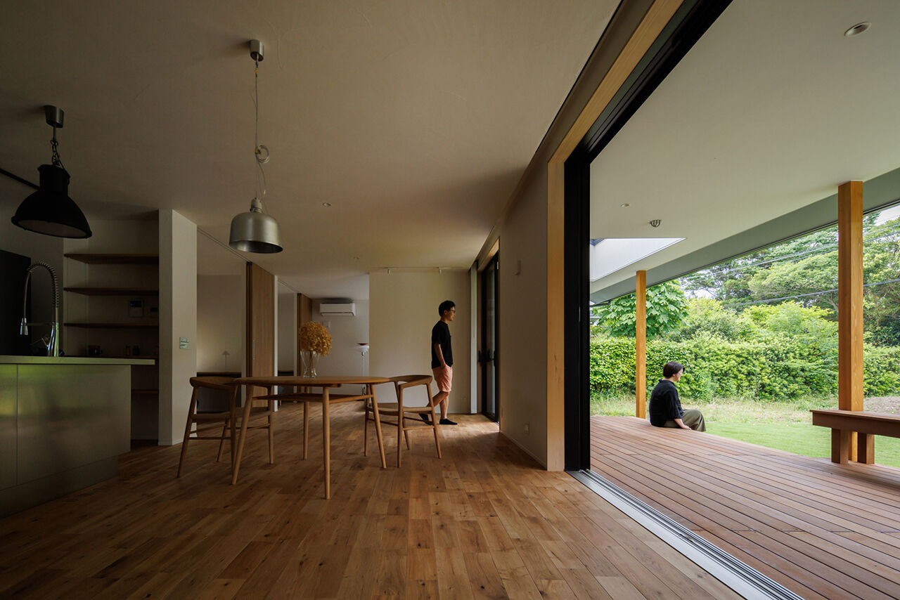 エーセンス建築設計 【デッキ／平屋／約24坪】夫婦暮らしに必要な要素をギュッと詰めて。ミニマムでおおらかな海の近くの平屋の建築実例画像5