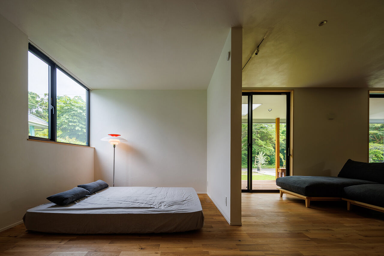 エーセンス建築設計 【デッキ／平屋／約24坪】夫婦暮らしに必要な要素をギュッと詰めて。ミニマムでおおらかな海の近くの平屋の建築実例画像7