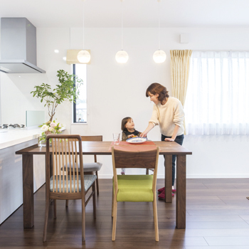 サンクスホーム 【津の事例】シンプルモダンで広々ＬＤＫの平屋。「ムダのない間取りのおかげでお掃除がラクになりました」の建築実例画像10