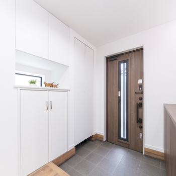 サンクスホーム 【津の実例×1000万円台】モデルハウスを参考にして家事＆子育てがラク♪「散らかりにくいのも嬉しいです」の建築実例画像8