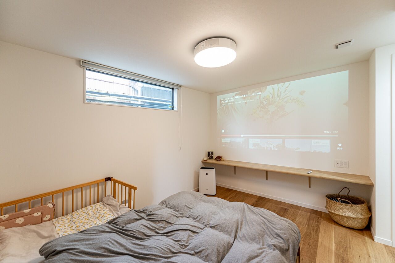 サンクスホーム 【3000万円台×平屋｜間取り図有】ウッドデッキにスキップフロア。リビングからワクワクが広がる住まいの建築実例画像8