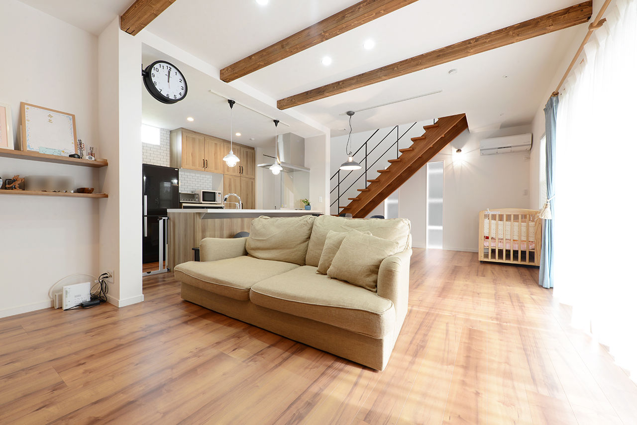 サンクスホーム 【3LDK×カリフォルニアテイスト】明るく開放的なサーファーズハウスで、子育てと趣味を楽しめる住まいの建築実例画像2