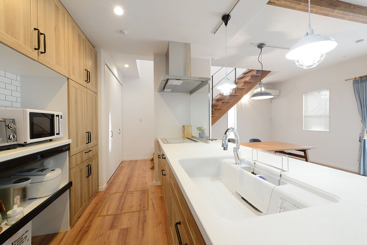 サンクスホーム 【3LDK×カリフォルニアテイスト】明るく開放的なサーファーズハウスで、子育てと趣味を楽しめる住まいの建築実例画像3