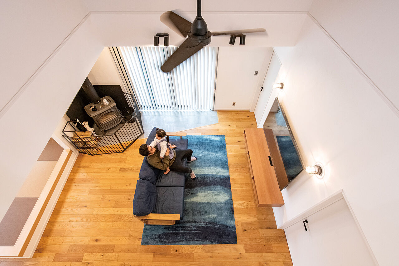 サンクスホーム 【平屋×ガレージ×2365万円｜間取り図有】アウトドア好きな家族が選んだ、薪ストーブのあるロフト付き平屋の建築実例画像6