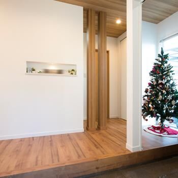 サンクスホーム 【伊勢の実例】働くママの暮らしが一変！吹抜け、ぐるぐる動線の家が1000万円台。「家事が楽になりました」の建築実例画像8