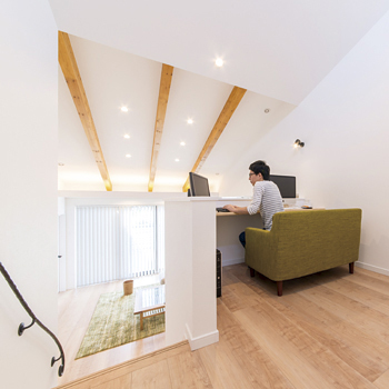 サンクスホーム 【伊勢の実例】インナーガレージ、開放感いっぱいのＬＤＫが自慢の平屋。「モデルハウスを参考にしました」の建築実例画像4