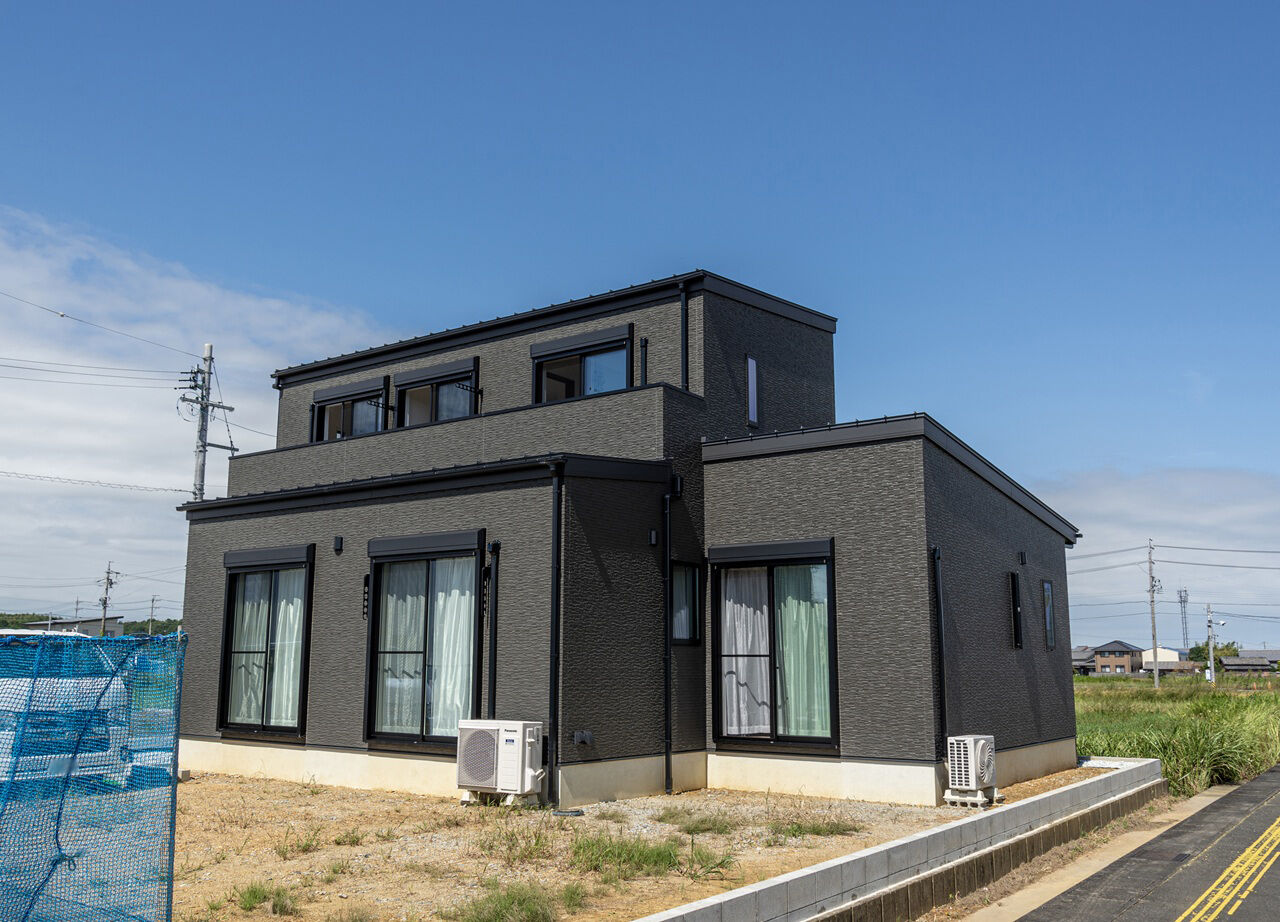 サンクスホーム 【1000万円台×シンプルモダン｜間取り図有】「生活のしやすさ」にフォーカスしたシンプルで効率的な住まいの建築実例画像