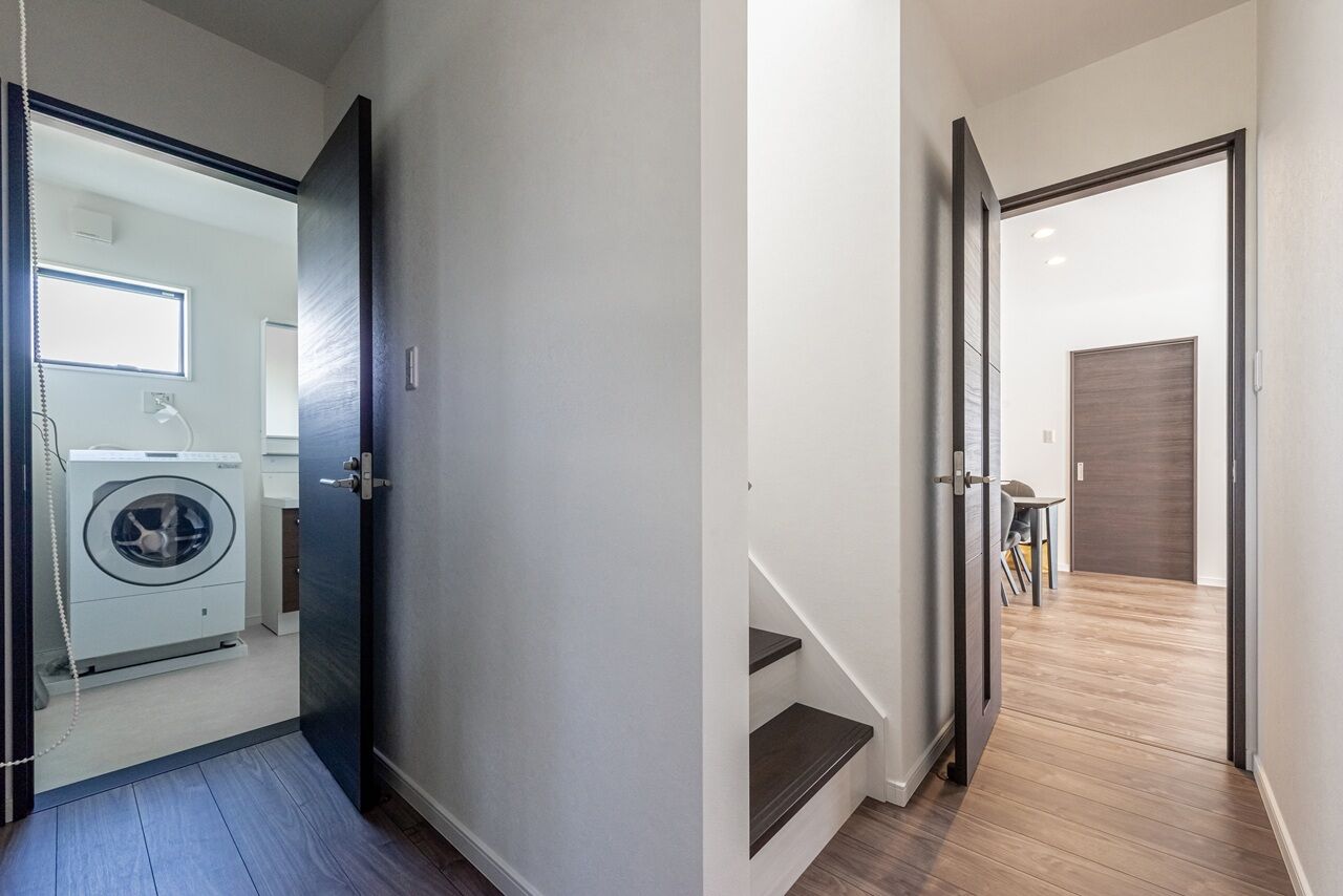 サンクスホーム 【1000万円台×シンプルモダン｜間取り図有】「生活のしやすさ」にフォーカスしたシンプルで効率的な住まいの建築実例画像8