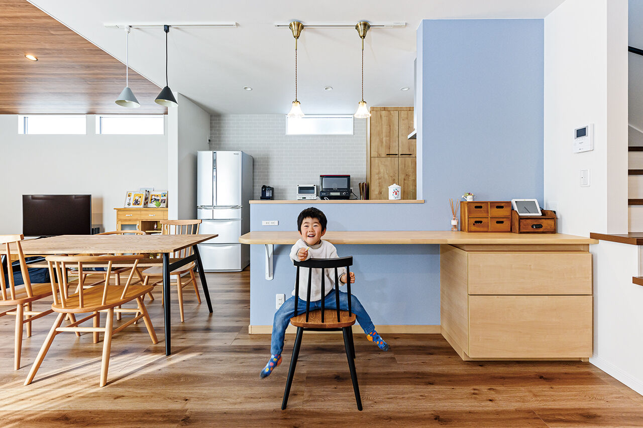 サンクスホーム 【鈴鹿の実例｜間取り図有】「おはよう」「ただいま」を起点に考えた動線で暮らしやすい！北欧風の可愛い家の建築実例画像1