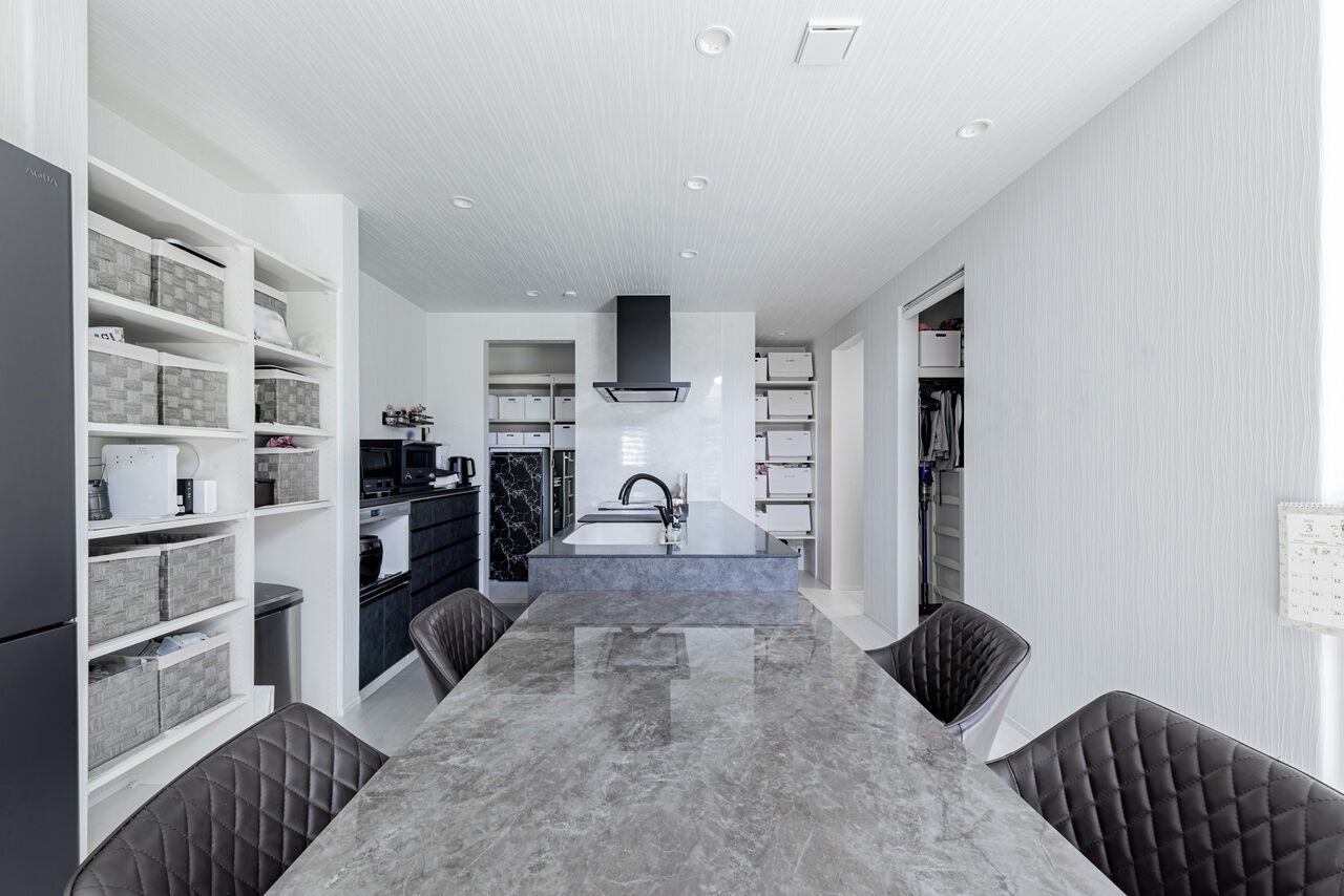 サンクスホーム 【2000万円台×平屋｜間取り図有】スムーズな家事動線とたっぷりの収納を備えた平屋の住まいの建築実例画像7