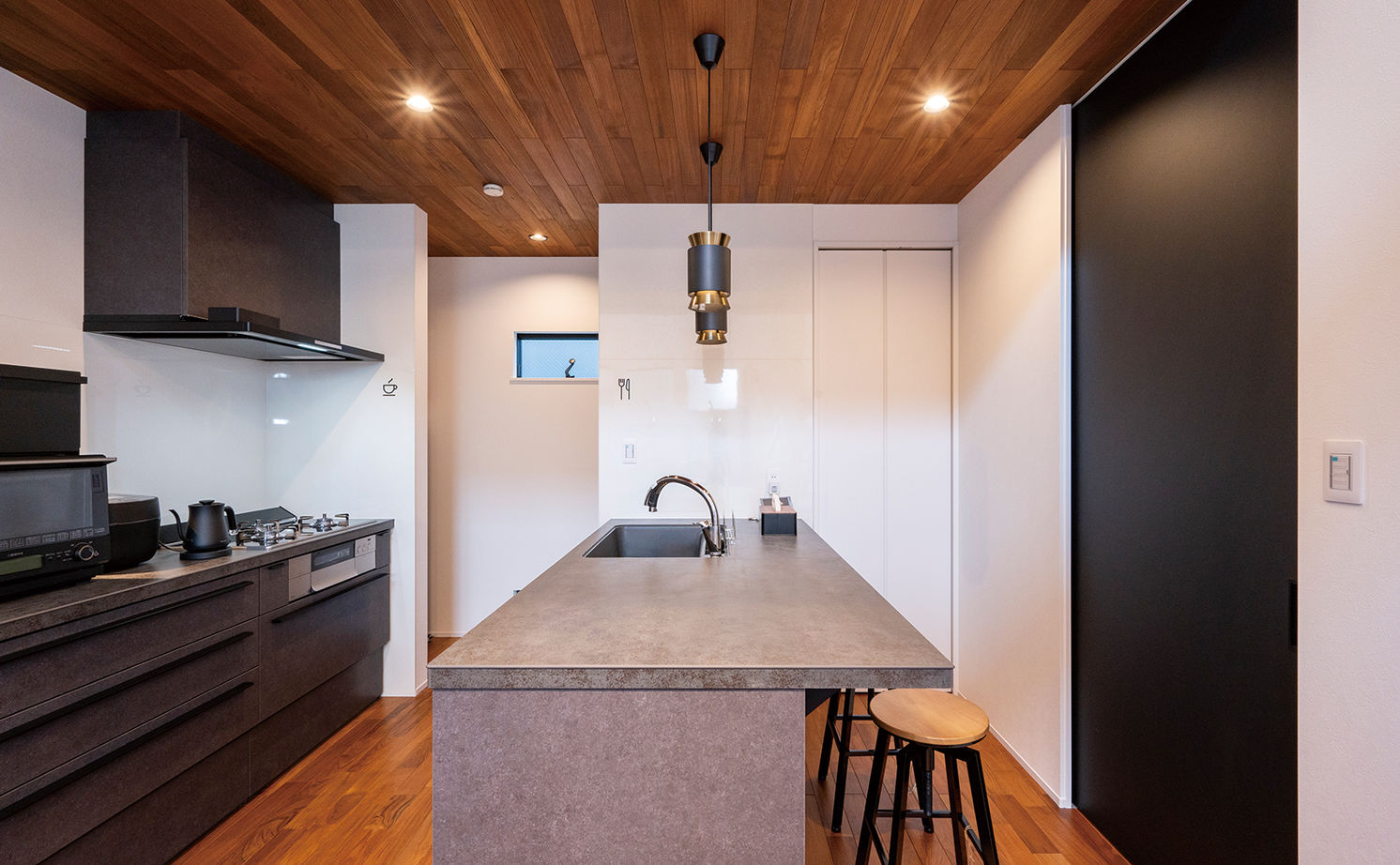 サンクスホーム 【名古屋市×平屋スタイル×2050万円｜間取り図有】駅近の旗竿地で叶えた、21.3坪の都心型コンパクトハウスの建築実例画像3