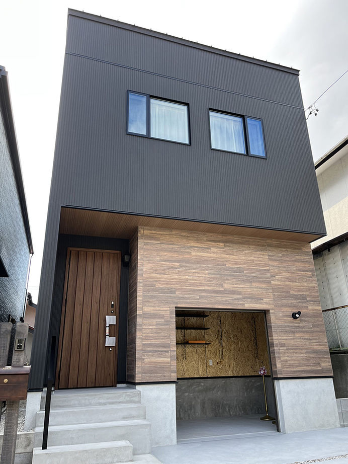 サンクスホーム 【2000万円台×ガレージ｜間取り図有】敷地35坪に遊びゴコロを詰め込んだ、ヴィンテージなガレージハウスの建築実例画像2