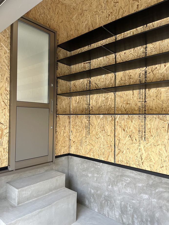 サンクスホーム 【2000万円台×ガレージ｜間取り図有】敷地35坪に遊びゴコロを詰め込んだ、ヴィンテージなガレージハウスの建築実例画像3