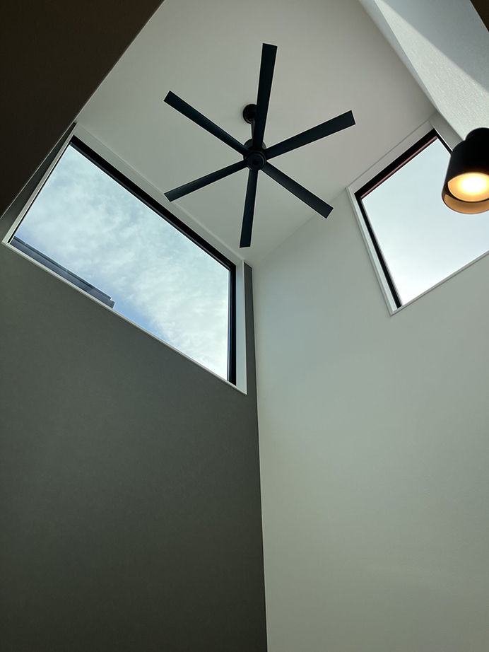 サンクスホーム 【2000万円台×ガレージ｜間取り図有】敷地35坪に遊びゴコロを詰め込んだ、ヴィンテージなガレージハウスの建築実例画像6