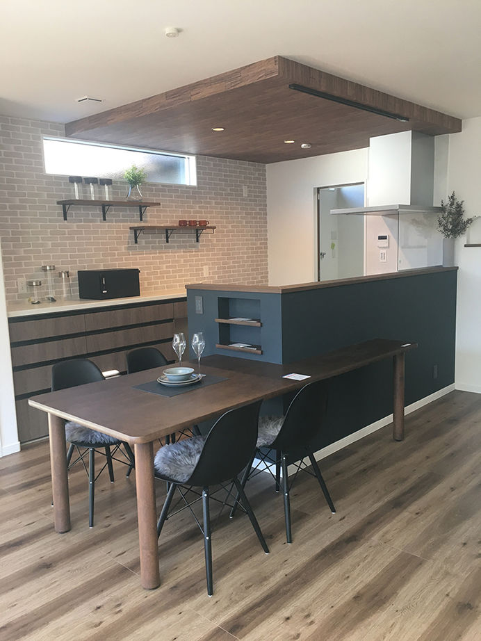 サンクスホーム 【2000万円台×ガレージ｜間取り図有】敷地35坪に遊びゴコロを詰め込んだ、ヴィンテージなガレージハウスの建築実例画像7