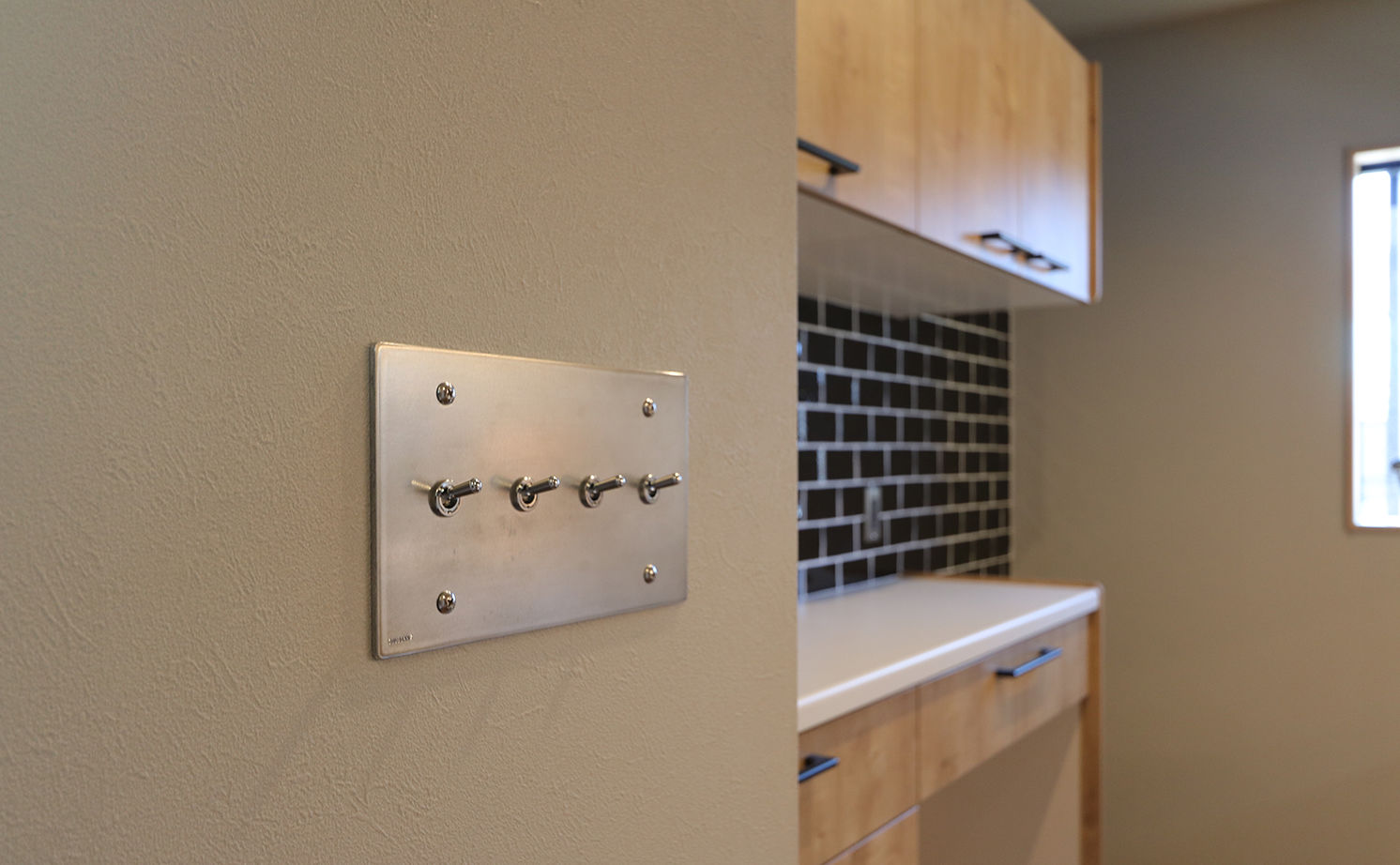 サンクスホーム 【2000万円台×コの字｜間取り図有】延床29坪でも開放感たっぷり！外と緩やかにつながるアメリカンハウスの建築実例画像7