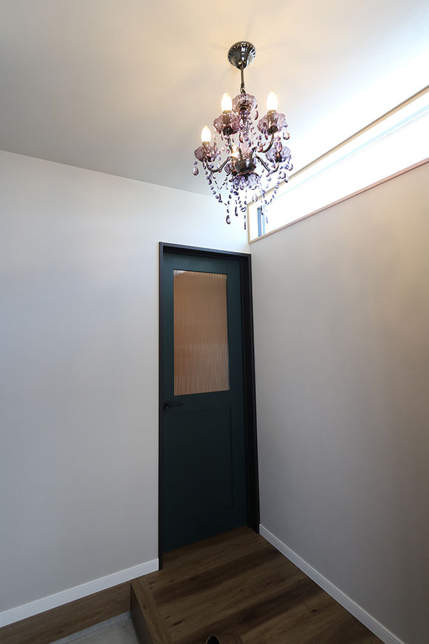 サンクスホーム 【2000万円台×コの字｜間取り図有】延床29坪でも開放感たっぷり！外と緩やかにつながるアメリカンハウスの建築実例画像11