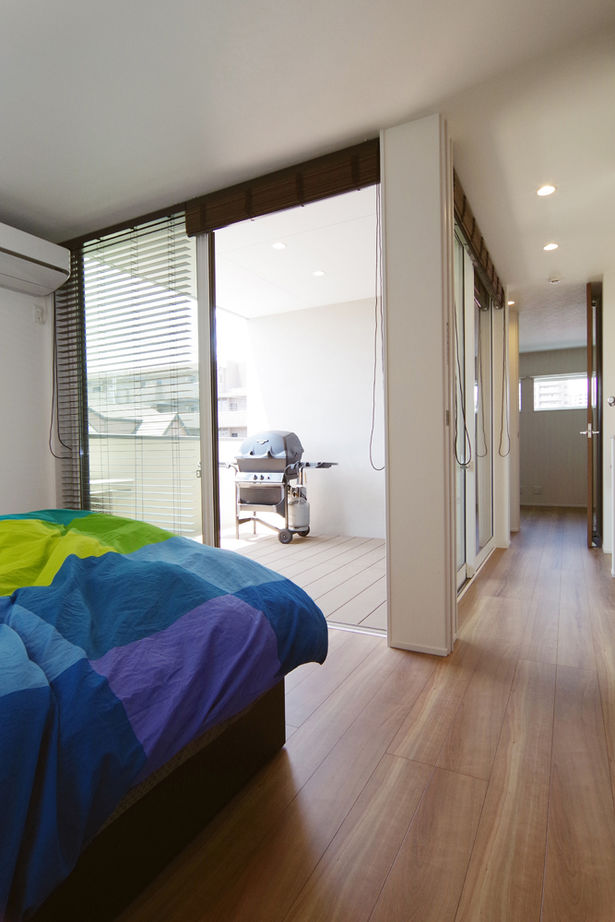 ビー・エル・ビルド　ビルド一級建築士事務所 【3000万円台/48.5坪/造作/間取り図】2方向から車3台をそれぞれ格納できる3階建てビルトインガレージハウスの建築実例画像8