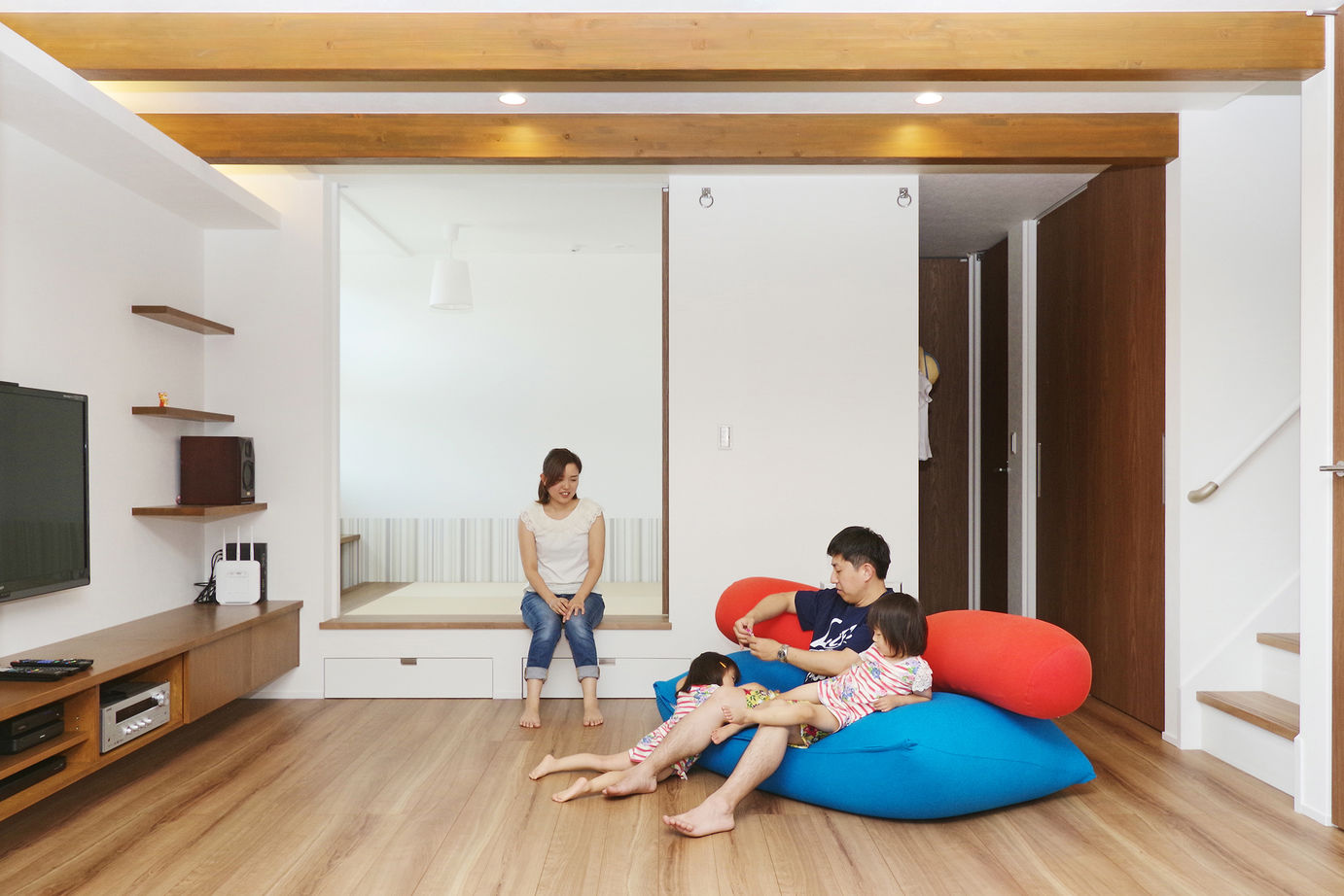 ビー・エル・ビルド　ビルド一級建築士事務所 【3000万円台/48.5坪/造作/間取り図】2方向から車3台をそれぞれ格納できる3階建てビルトインガレージハウスの建築実例画像14