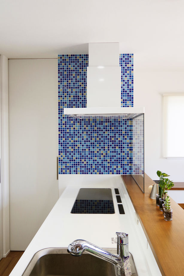 ビー・エル・ビルド　ビルド一級建築士事務所 【3000万円台/48.5坪/造作/間取り図】2方向から車3台をそれぞれ格納できる3階建てビルトインガレージハウスの建築実例画像16