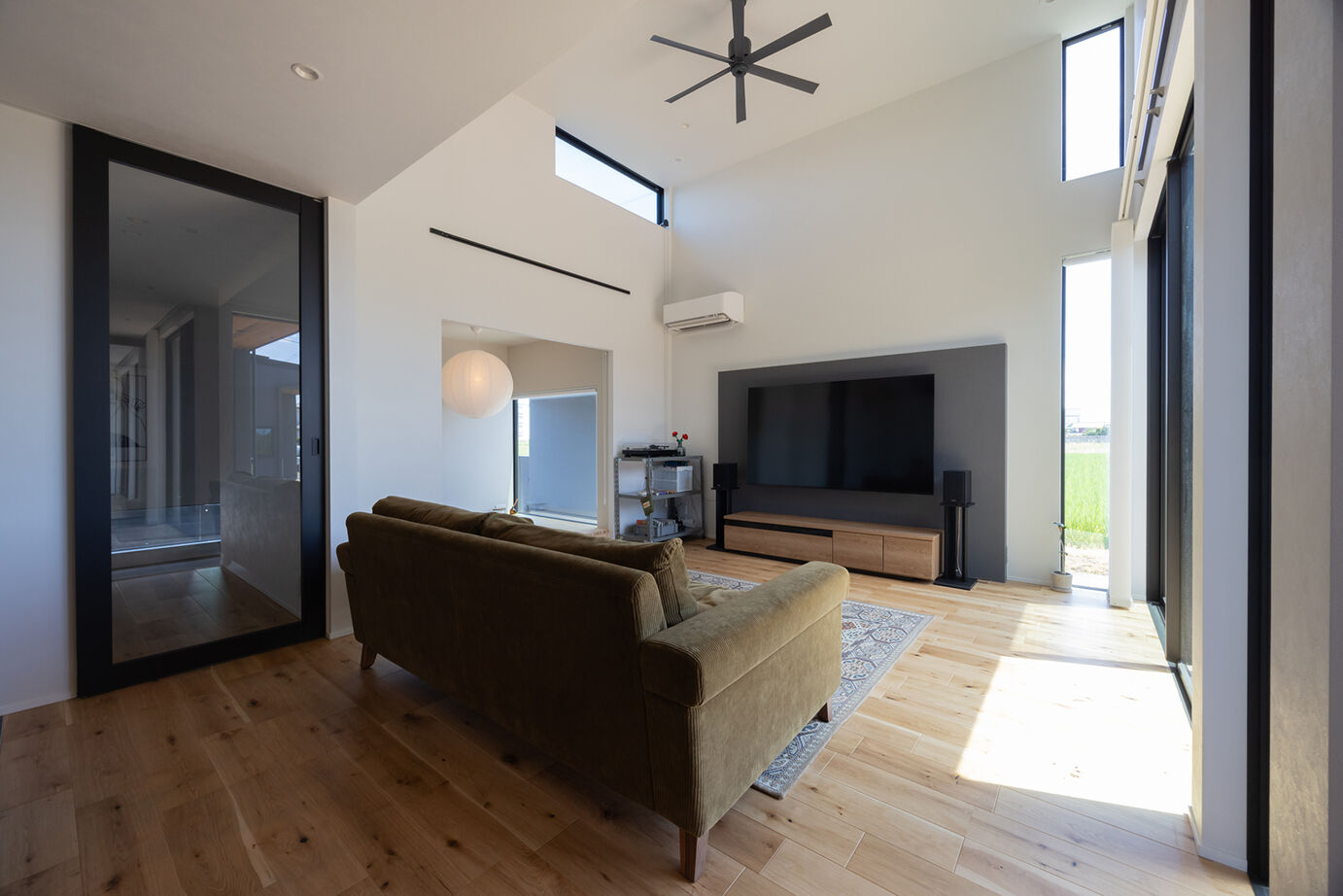 ビー・エル・ビルド　ビルド一級建築士事務所 【3000万円台/39.8坪/平屋】400平米越えの広い敷地を活かした、開放感と機能美を備える平屋の住まいの建築実例画像2