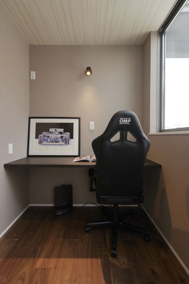 ビー・エル・ビルド　ビルド一級建築士事務所 【1000万円台/25坪/中庭/間取り図】車2台を並列駐車できるビルトインガレージハウス。家族が繋がる明るい家の建築実例画像9