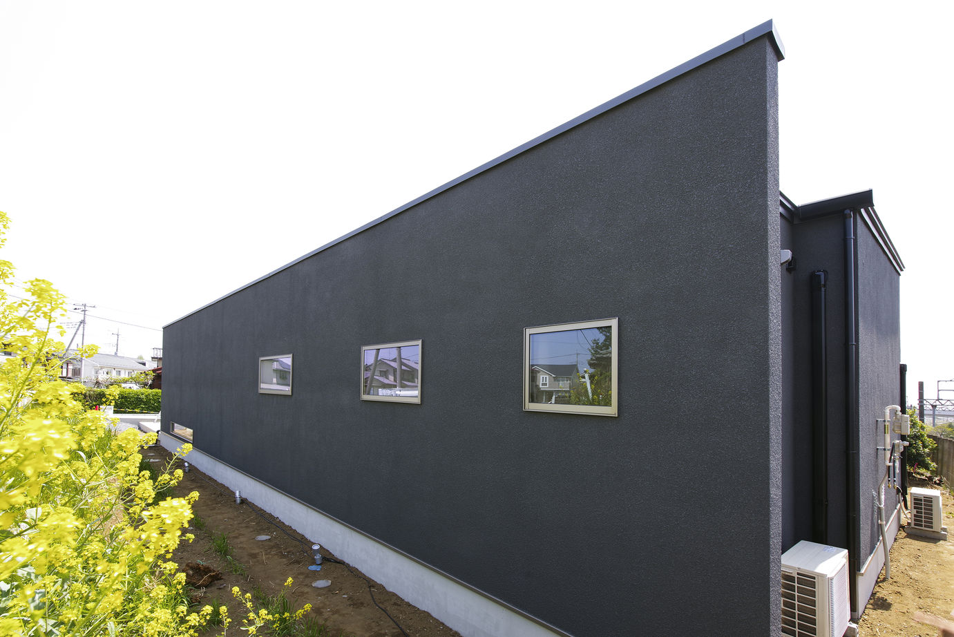 ビー・エル・ビルド　ビルド一級建築士事務所 【平屋のガレージハウス/1000万円台/間取り図】男の憧れを凝縮したシンプルで開放感あるビルトインガレージの建築実例画像3