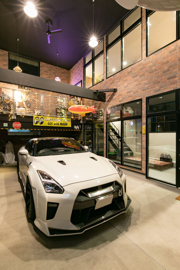 ビー・エル・ビルド　ビルド一級建築士事務所 【3000万円台/55坪/ガレージハウス/防音室】アメリカンヴィンテージな倉庫を体現する愛車と音楽を楽しむ家の建築実例画像1