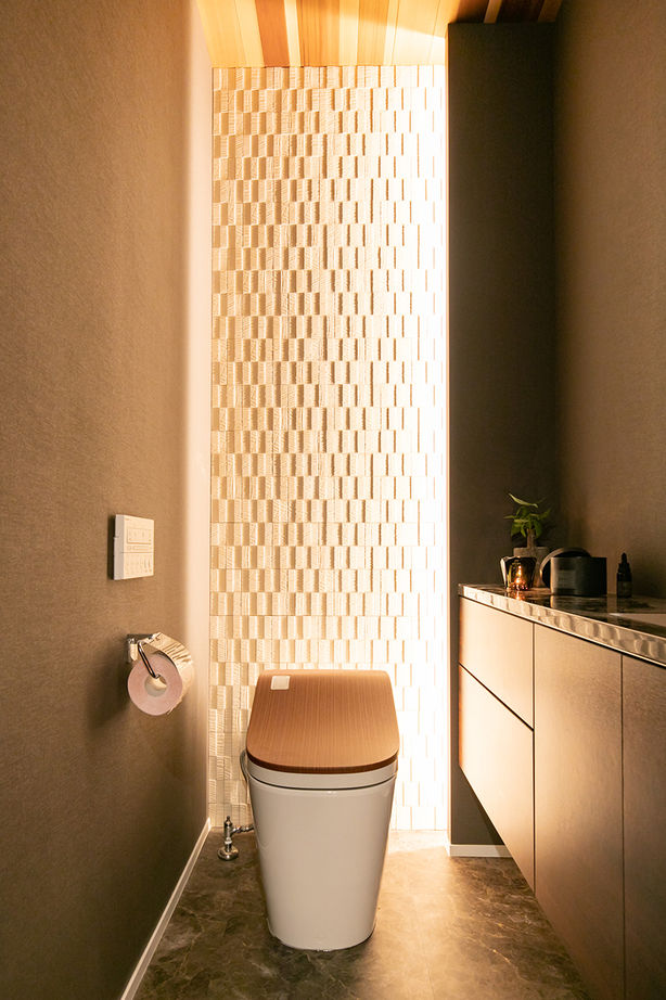 ビー・エル・ビルド　ビルド一級建築士事務所 【4000万円以上/53.9坪/カーポート/屋外ガレージ/間取り図】素材を活かしデザインした高級感漂う重厚な家の建築実例画像9