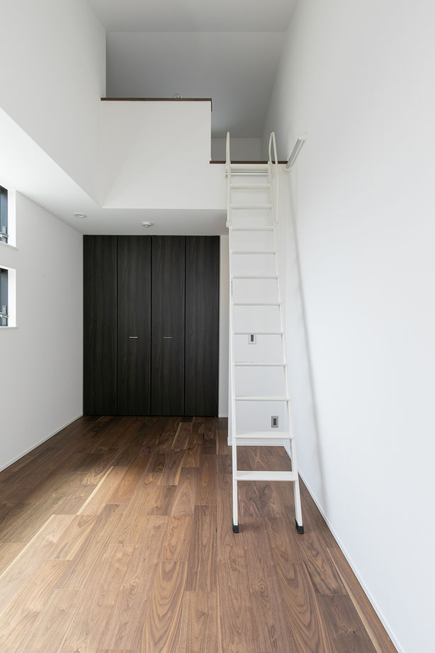 ビー・エル・ビルド　ビルド一級建築士事務所 【4000万円以上/65坪/ビルトインガレージ/車2台/屋上/間取り図】間口の狭い縦長の土地を活かす3階建て住宅の建築実例画像5