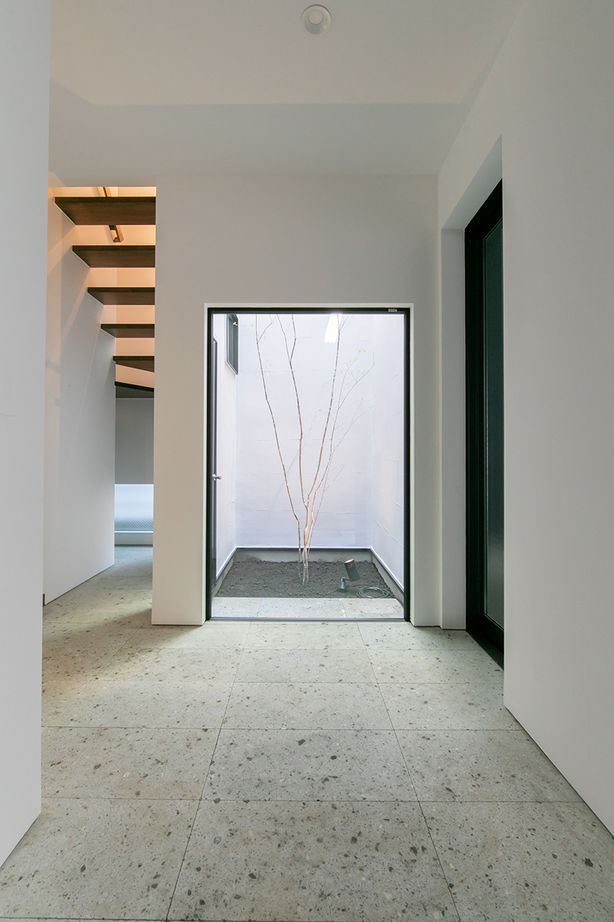 ビー・エル・ビルド　ビルド一級建築士事務所 【4000万円以上/65坪/ビルトインガレージ/車2台/屋上/間取り図】間口の狭い縦長の土地を活かす3階建て住宅の建築実例画像6