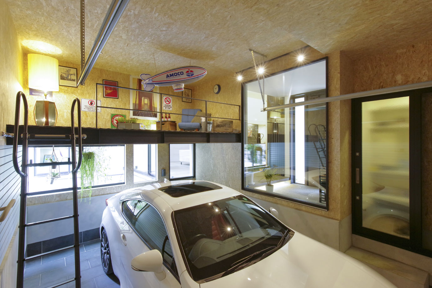 ビー・エル・ビルド　ビルド一級建築士事務所 【2000万円台/34.9坪/ビルトインガレージ/吹き抜け/間取り図】家族と空間を明るく繋ぐ中庭が真ん中にある家の建築実例画像3