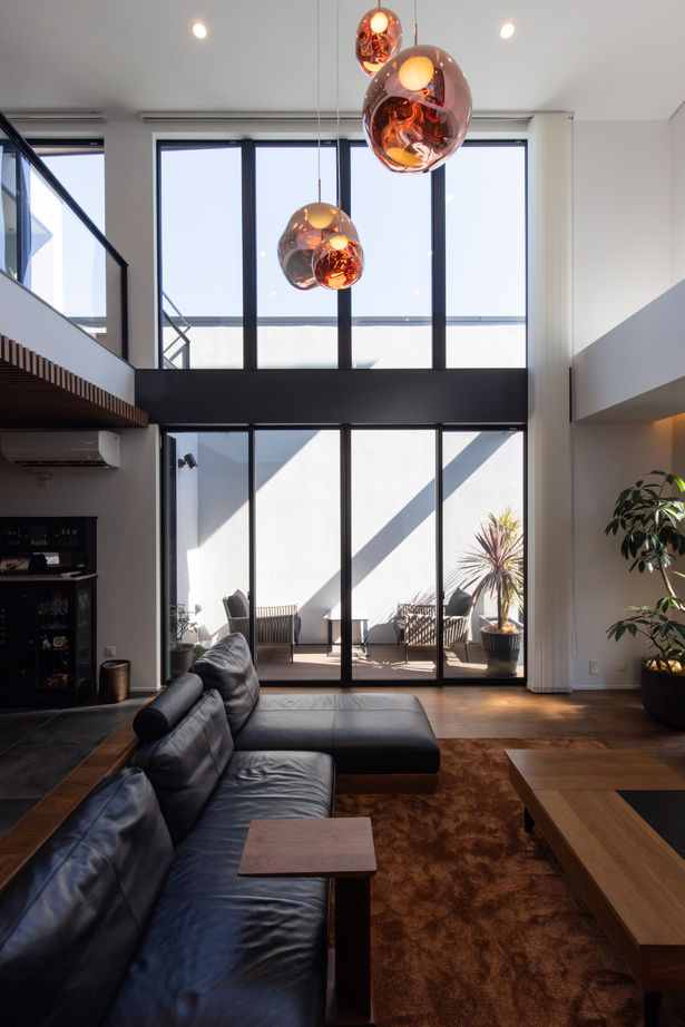 ビー・エル・ビルド　ビルド一級建築士事務所 【4000万円以上/64坪/車2台/ビルトインガレージ/変形地/間取り図】洗練された住空間の開放的な3階建て住宅の建築実例画像3