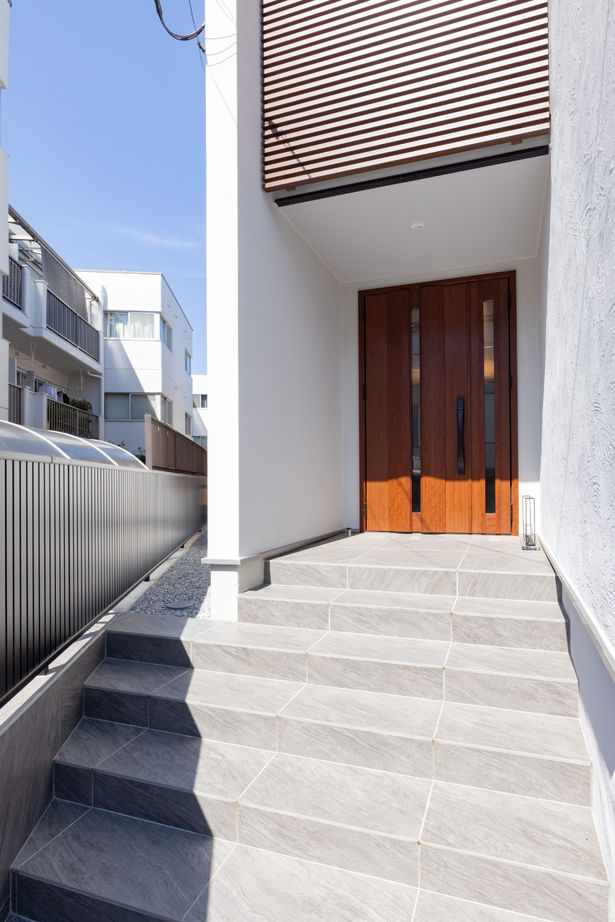 ビー・エル・ビルド　ビルド一級建築士事務所 【4000万円以上/64坪/車2台/ビルトインガレージ/変形地/間取り図】洗練された住空間の開放的な3階建て住宅の建築実例画像11