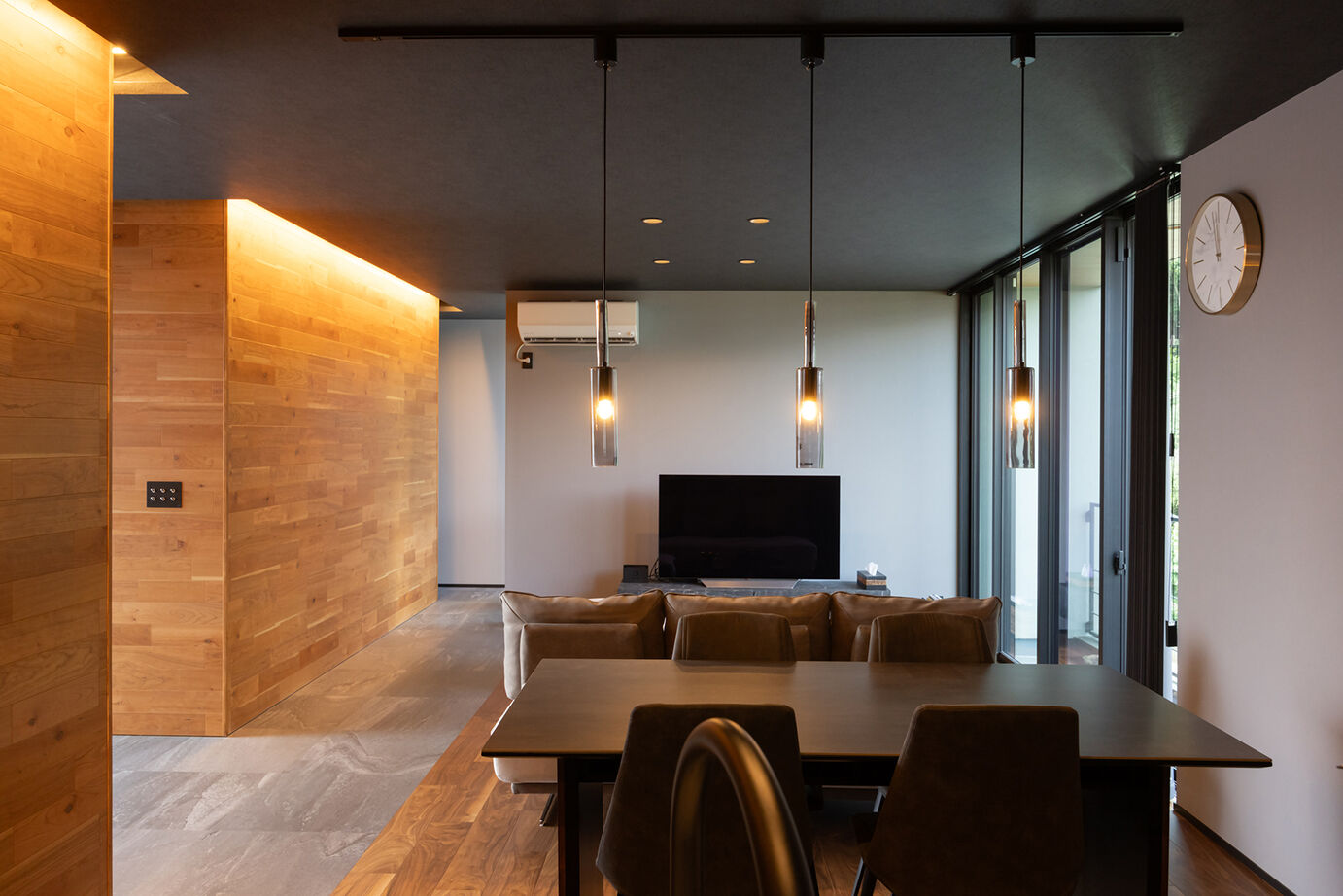 ビー・エル・ビルド　ビルド一級建築士事務所 【3000万円台/62.1坪】人生を愉しむ、光にあふれたモダンなガレージハウスの建築実例画像2