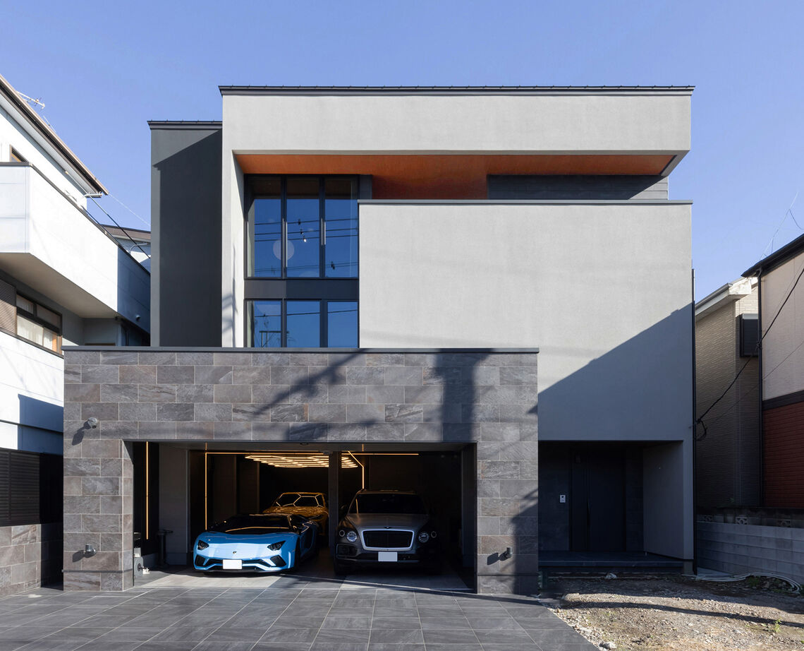 ビー・エル・ビルド　ビルド一級建築士事務所 【56.1坪/3階建て/ガレージハウス/サウナ】邸宅に広がる非日常空間。圧倒的な開放感で描く上質な暮らしの建築実例画像1