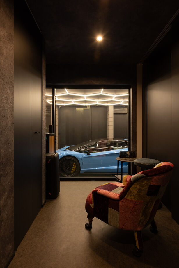 ビー・エル・ビルド　ビルド一級建築士事務所 【56.1坪/3階建て/ガレージハウス/サウナ】邸宅に広がる非日常空間。圧倒的な開放感で描く上質な暮らしの建築実例画像9