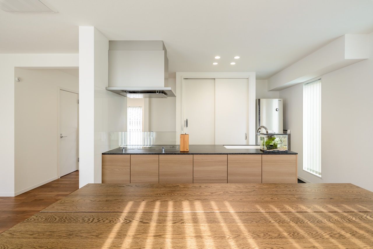 「未来を考える家」カーサ総研 【町田市/HEAT20/G2/2階リビング/2×6工法/ホテルライク】夏は『涼しく』冬は『暖かい』高性能に感激の家！の建築実例画像5