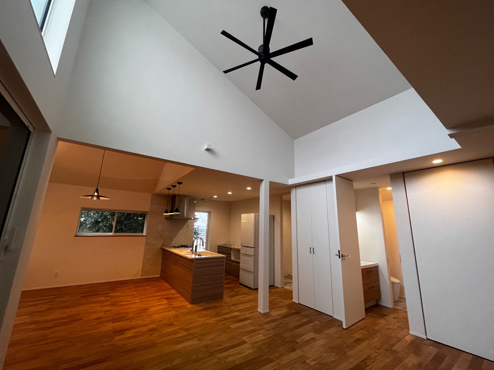 「未来を考える家」カーサ総研 【二世帯住宅/耐震3/ダブル断熱/パッシブデザイン】3年越しの家づくり。たどり着いた超高性能二世帯住宅。の建築実例画像3