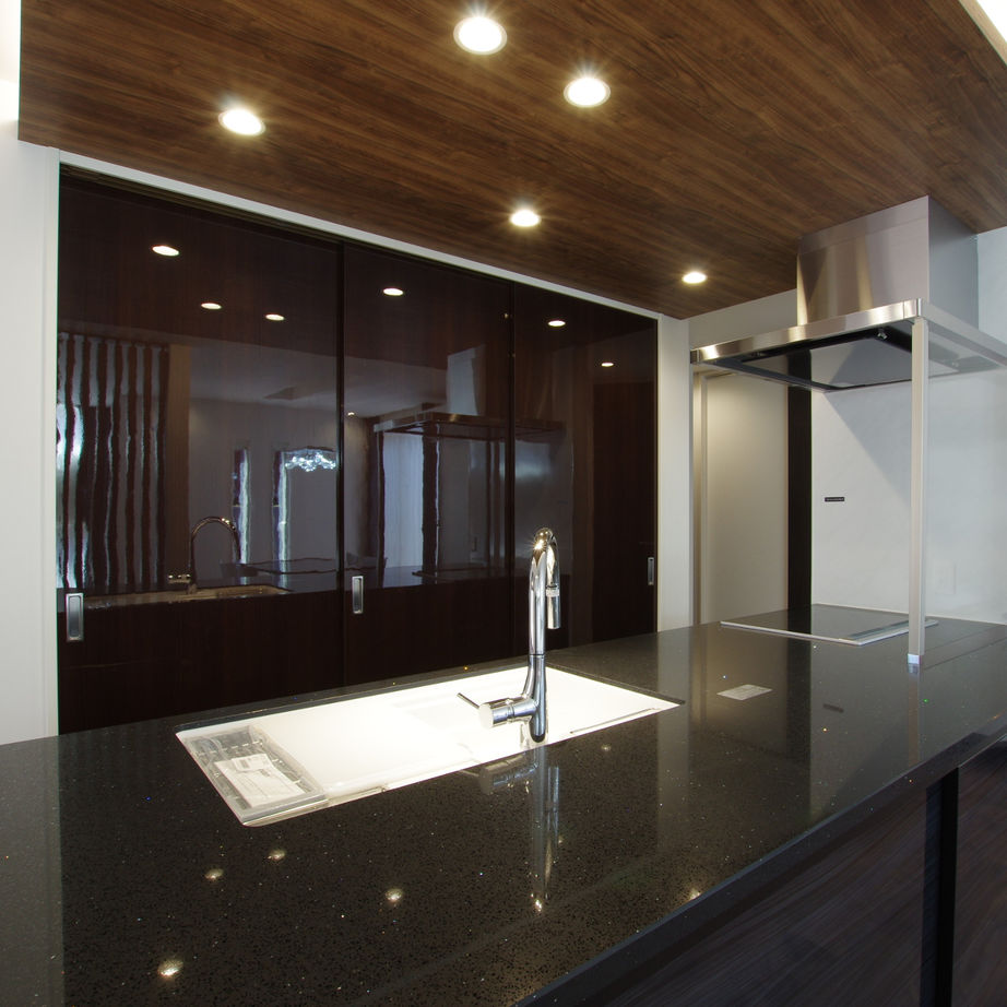 ハーバーハウス 約26帖の大空間LDK！重厚感あふれるガレージハウスの建築実例画像4