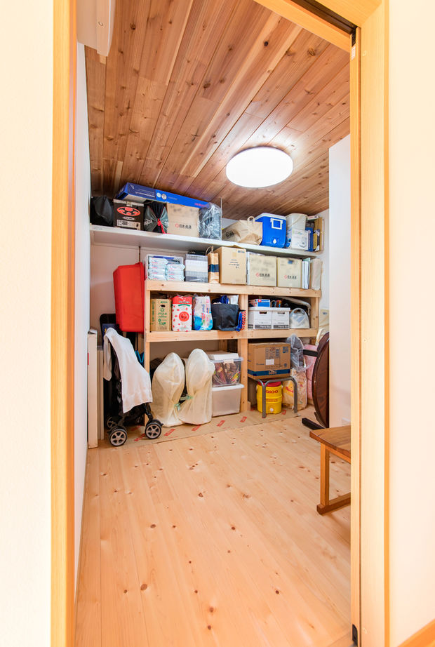 福工房 【1000万円台/30坪台/4LDK/吹抜けリビング/間取り図】「木の香りがした時、建ててよかったと思います」の建築実例画像10