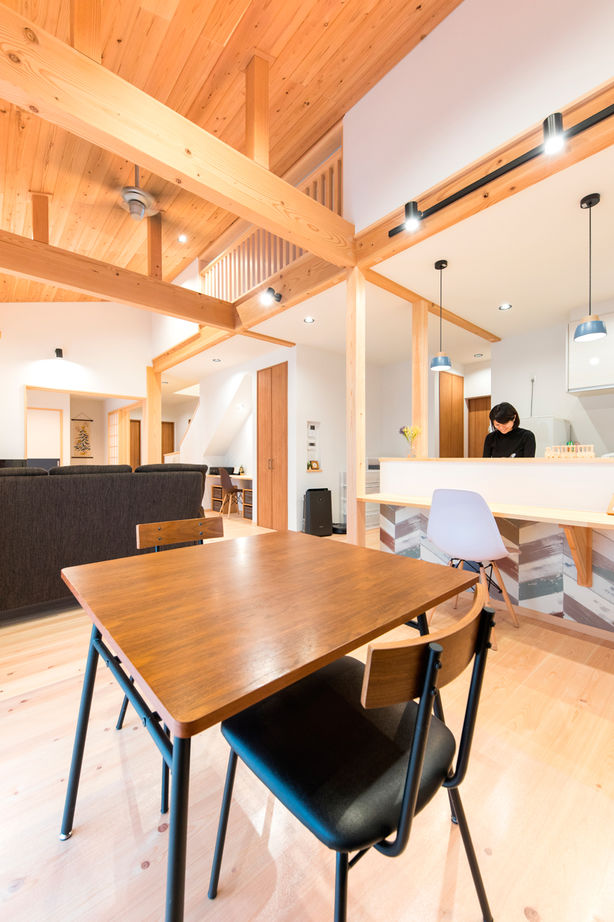 福工房 【2000万円台/平屋/30坪台/4LDK/薪ストーブのある平屋】国産ヒノキの平屋は香りも肌ざわりも◎の建築実例画像3