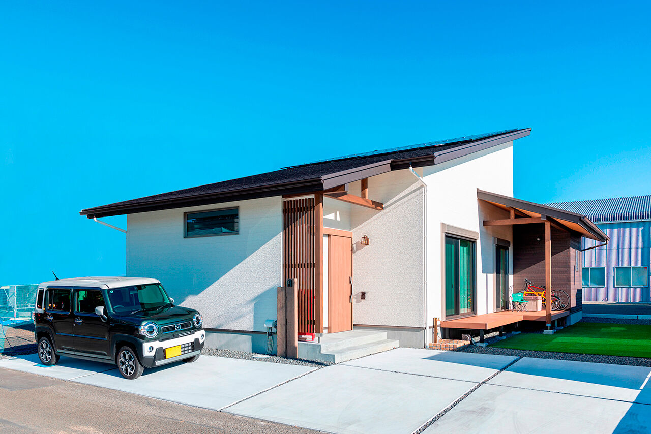 福工房 【平屋/20坪台/全館空調/片流れの平屋/理想の間取り】可愛い家族と暮らす、ヒノキが香る30坪以下の平屋の建築実例画像2