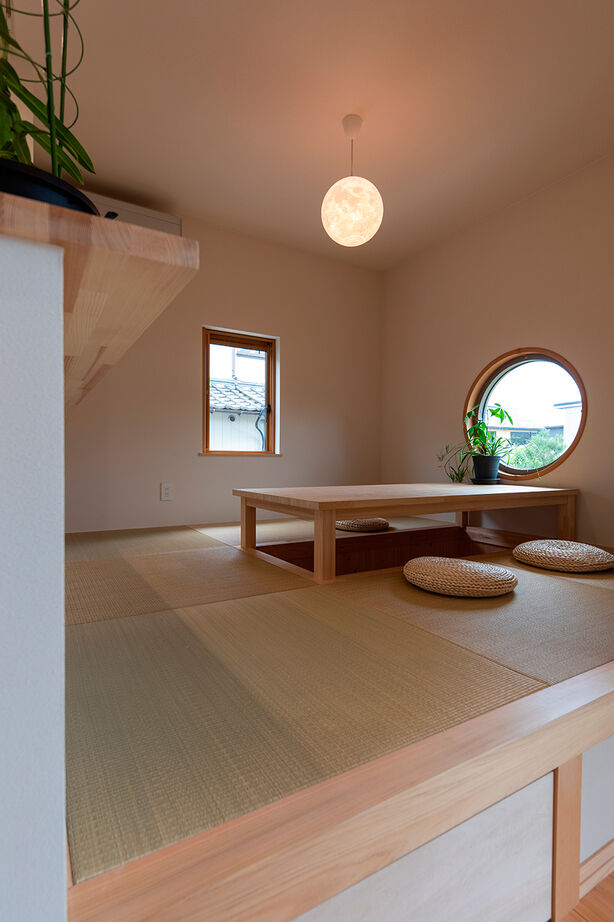 福工房 【30坪/2階建て/平屋ライク】家でもアスレチックで遊ぼう！庭とつながる土間＆吹抜けのある平屋ライクな家 の建築実例画像7